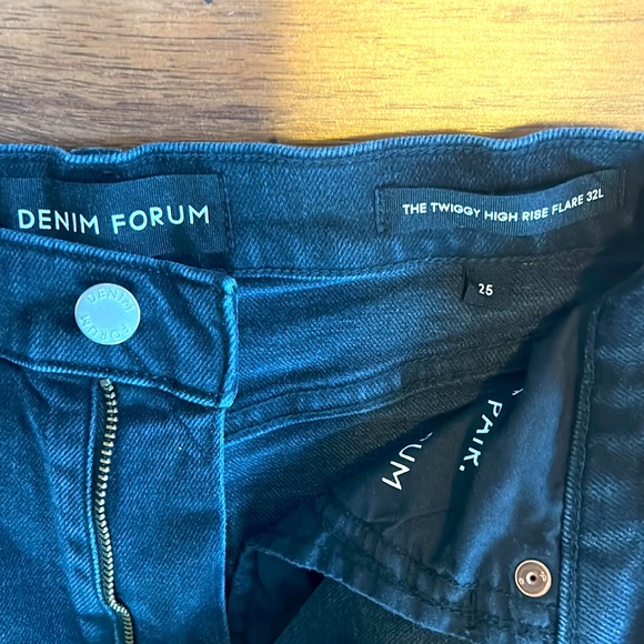 Denim Forum cropped “Twiggy High Rise Flare” size 25 - Picture 3 of 4